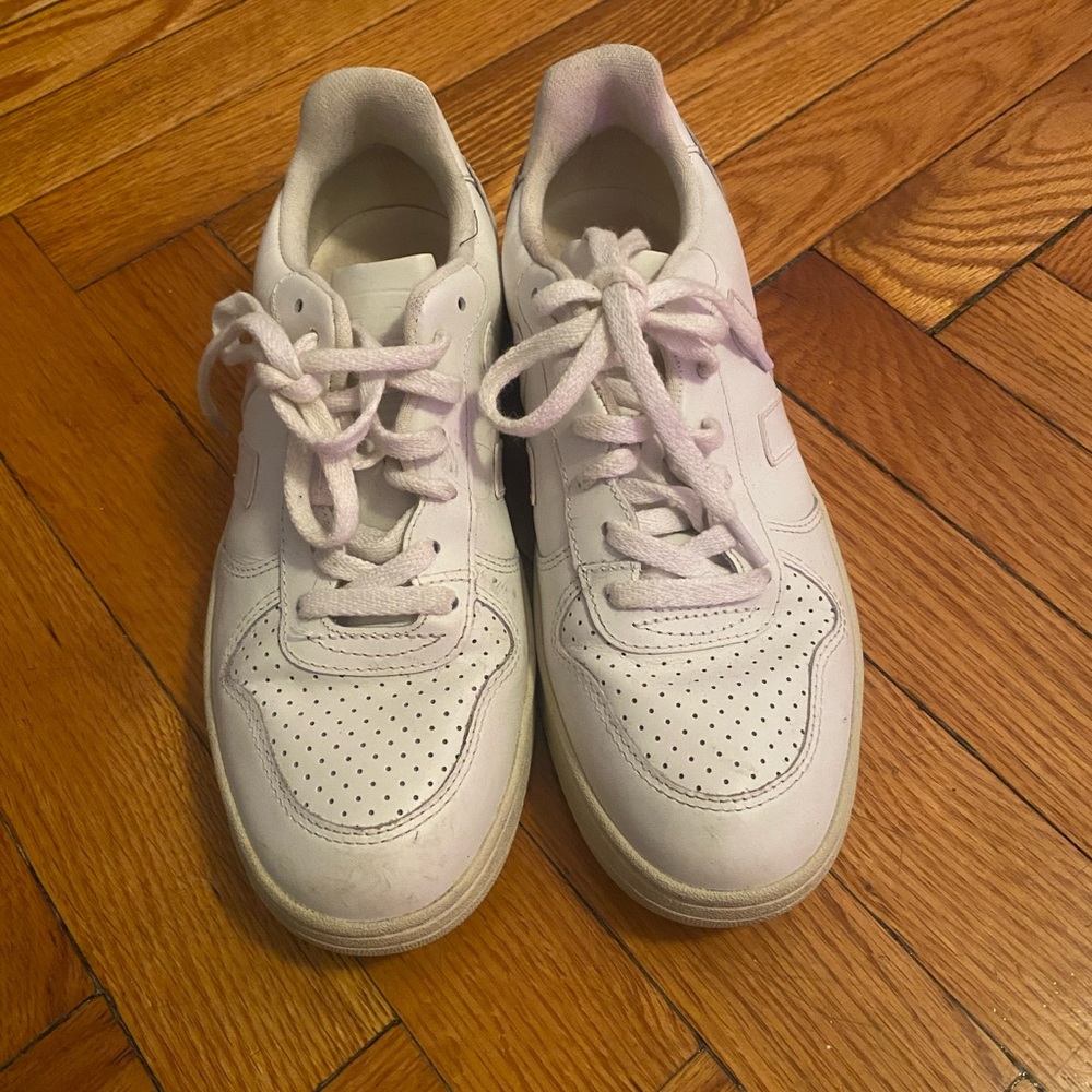 VEJAS WHITE LEATHER V-12 SNEAKERS